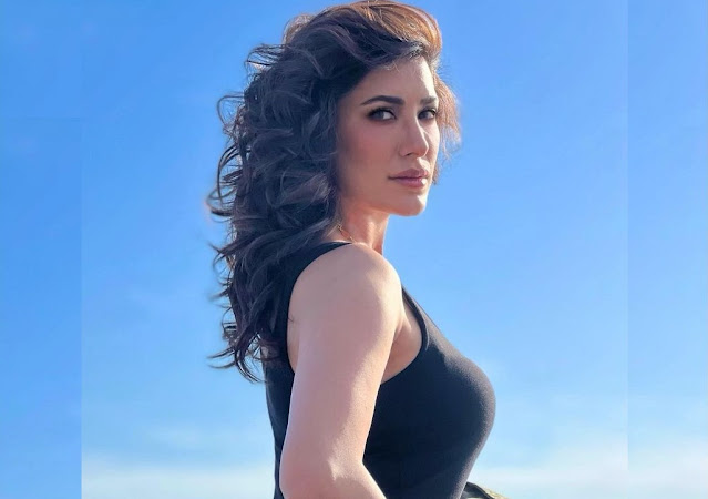 Mehwish Hayat Movies And TV Shows, Husband Name, Age & Dramas